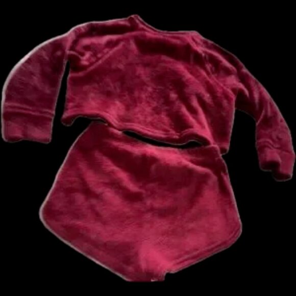 Adorable brand new small justice set of shorts and a top extra plush and soft ! - Picture 5 of 6
